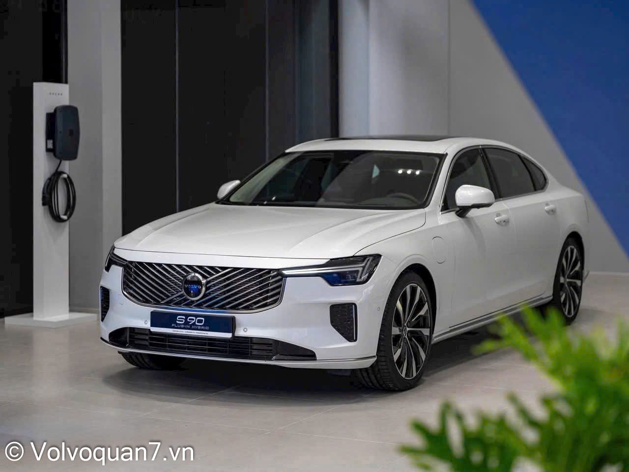 Volvo S90 Plug-in Hybrid Ultra 2026 - Ảnh 2