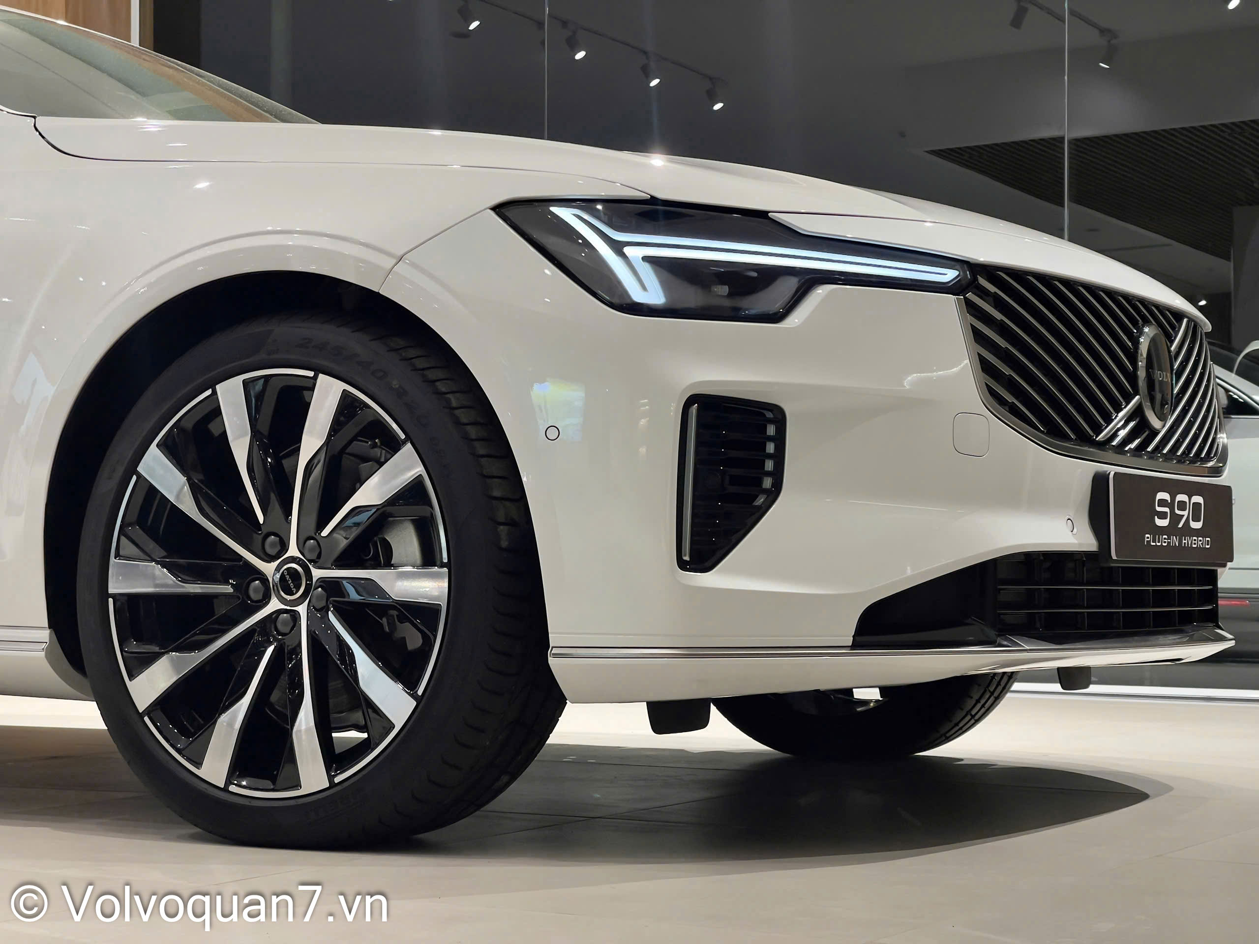 Volvo S90 Plug-in Hybrid Ultra 2026 - Ảnh 4