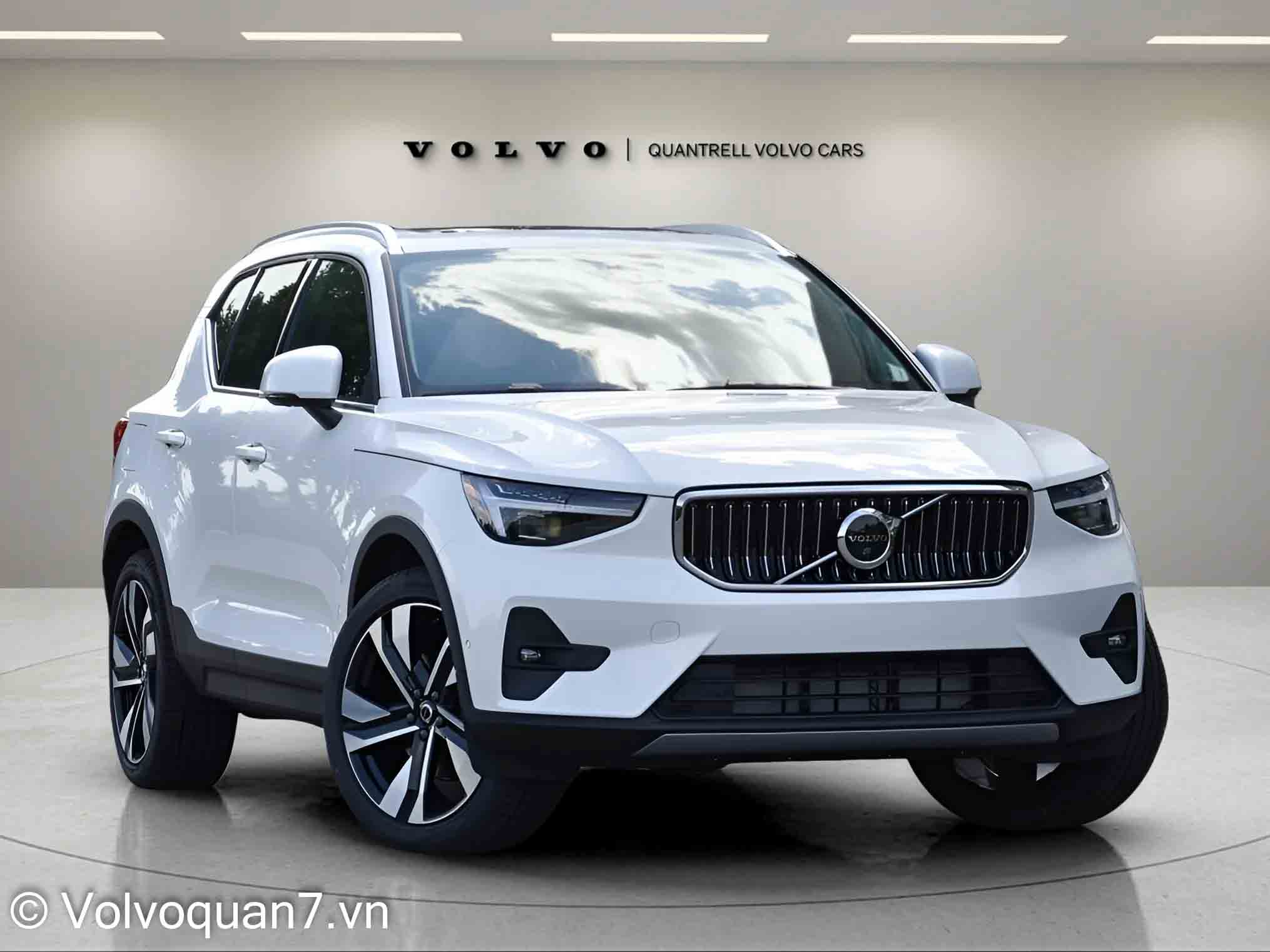 Volvo XC40 Ultra 2025
