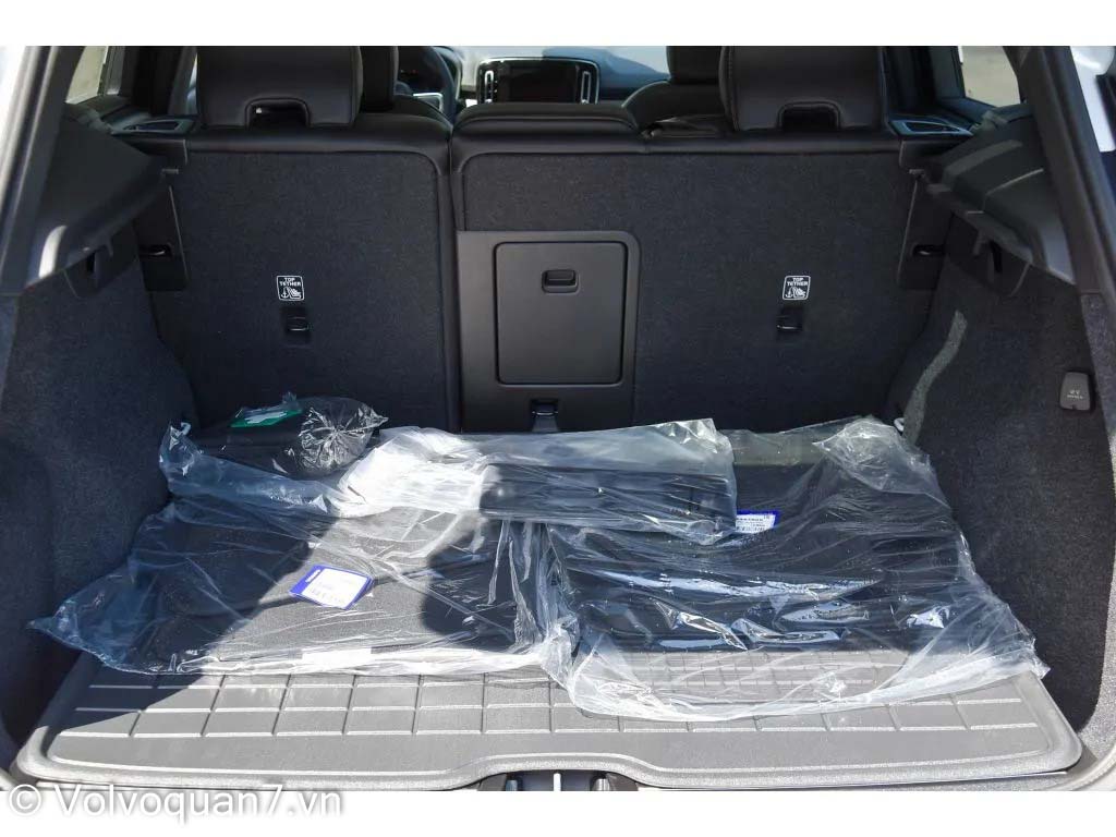 Cốp sau Volvo XC40 dung tích lớn