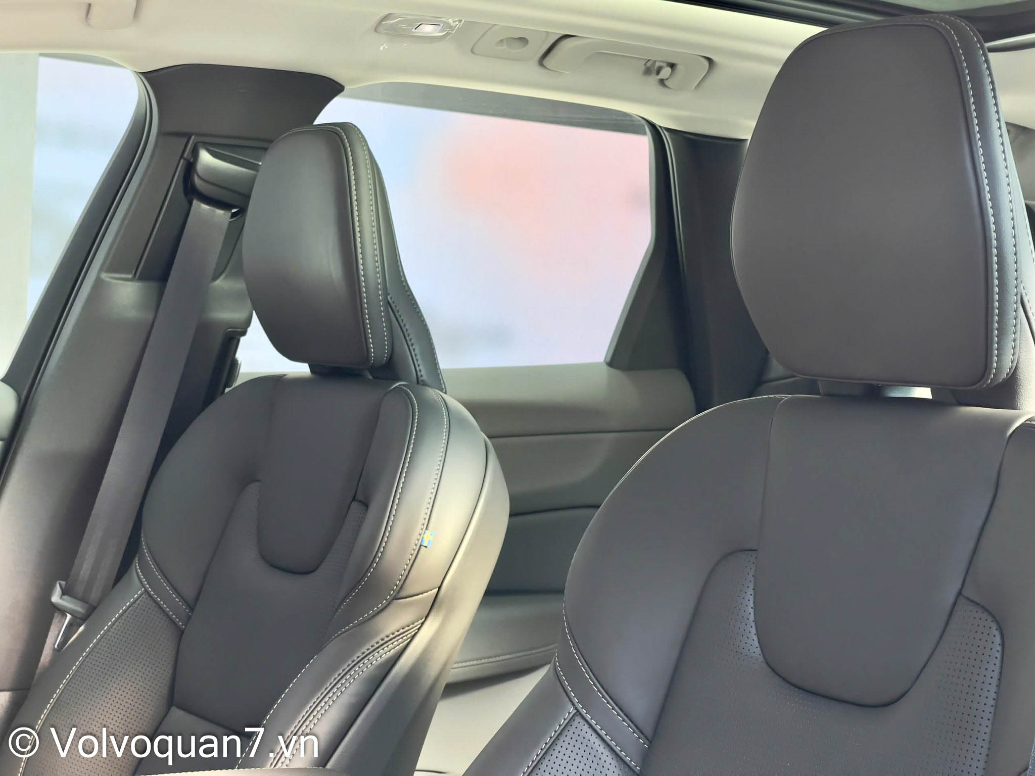 Volvo XC60 Plug-in Hybrid 2026 - Ảnh 10