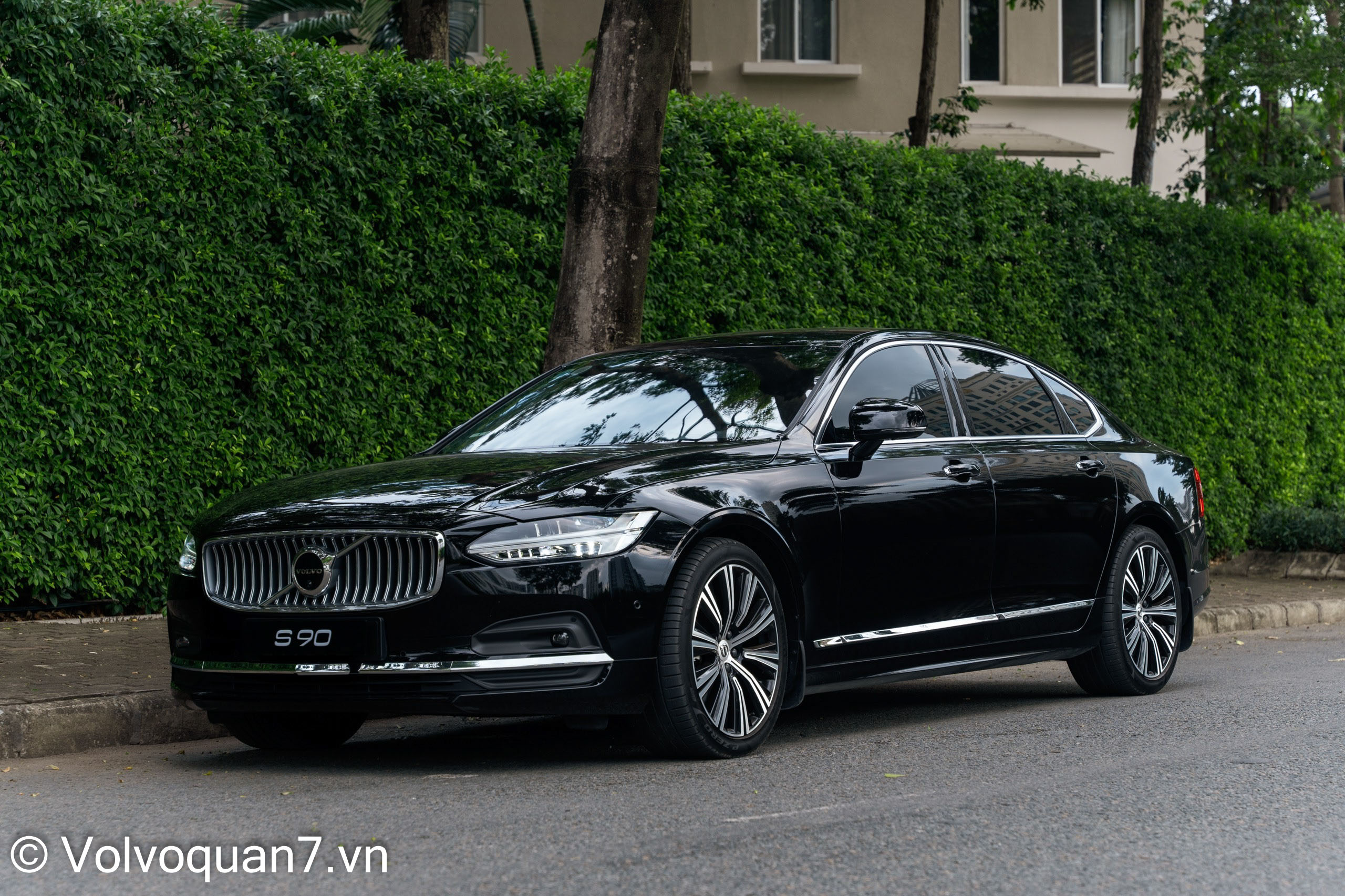 Volvo XC90 Ultra 2025